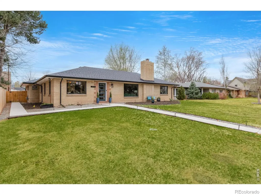 2015 N Monaco Denver CO 80207