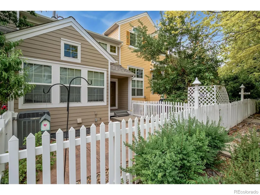 905 Snowberry Street Longmont CO 80503