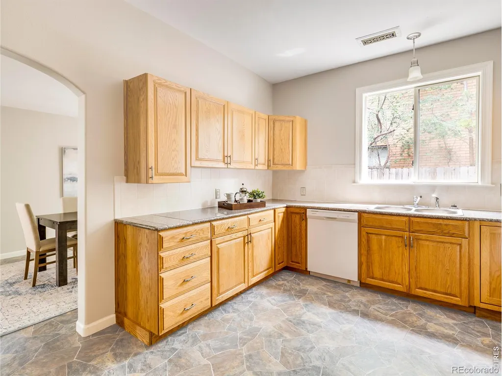 623 Terry Street Longmont CO 80501