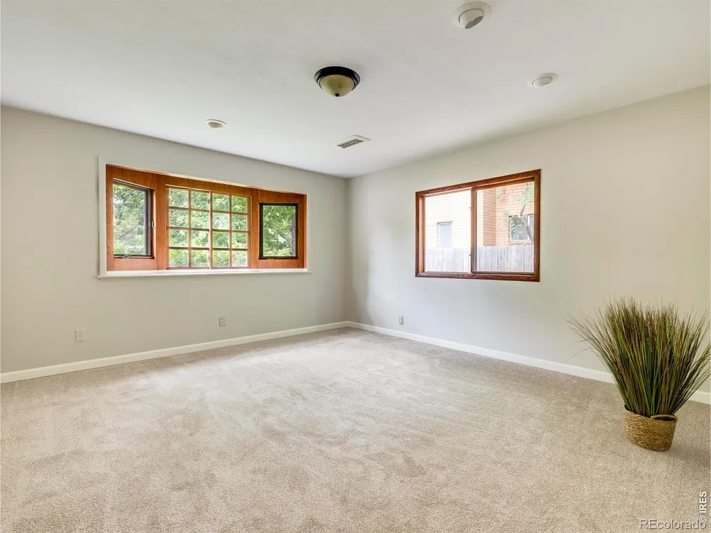 623 Terry Street Longmont CO 80501