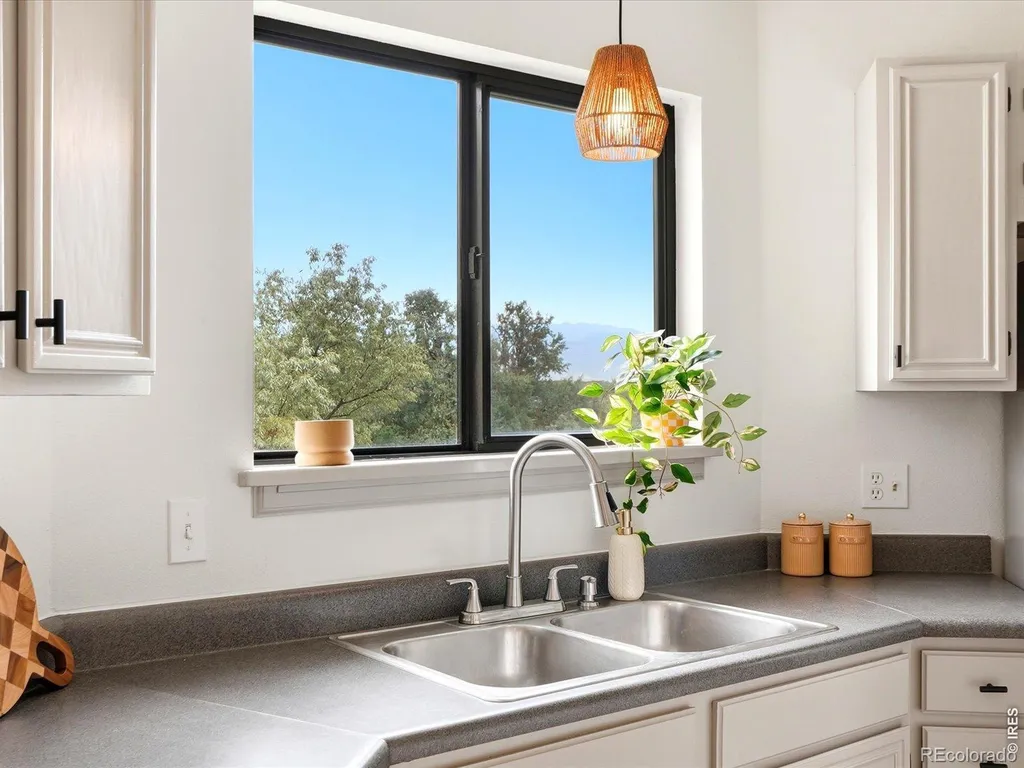 4945 Twin Lakes Road Boulder CO 80301