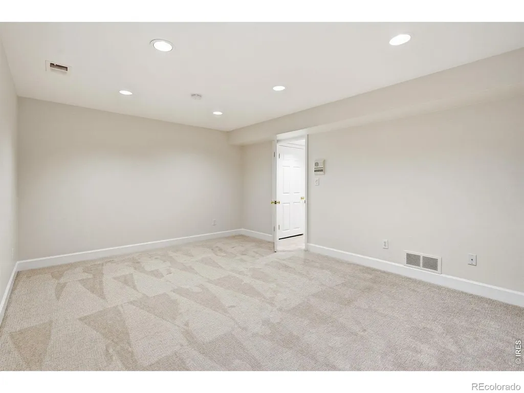 944 Ivanhoe Street Denver CO 80220