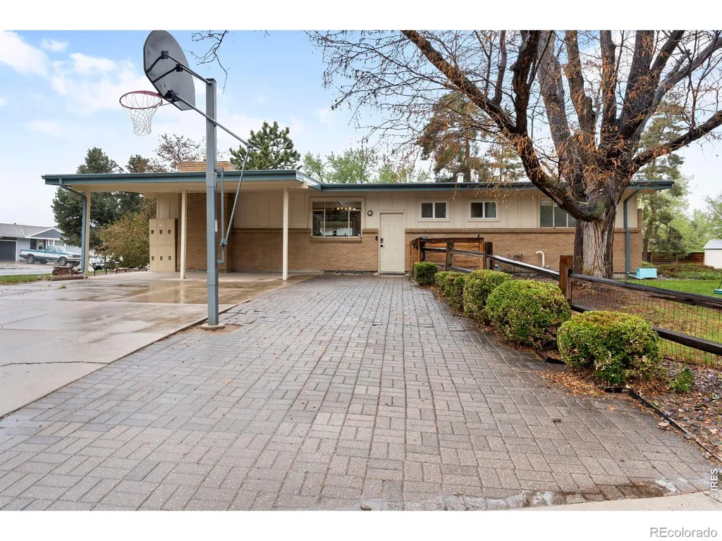 2795 E Euclid Avenue Centennial CO 80121