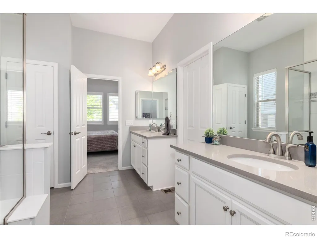 6807 S Riverwood Way Aurora CO 80016