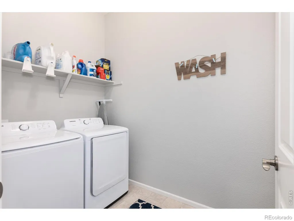 6807 S Riverwood Way Aurora CO 80016