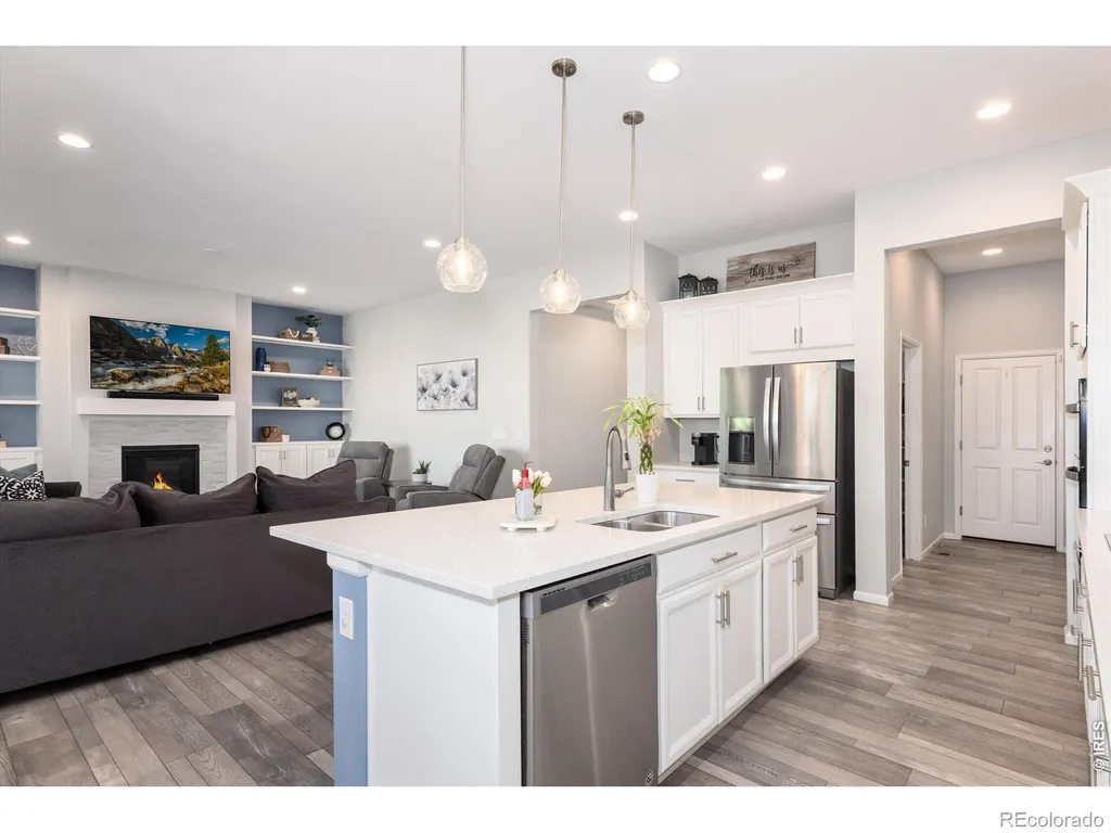 6807 S Riverwood Way Aurora CO 80016