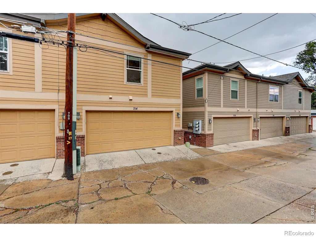 714 Albion Street Denver CO 80220