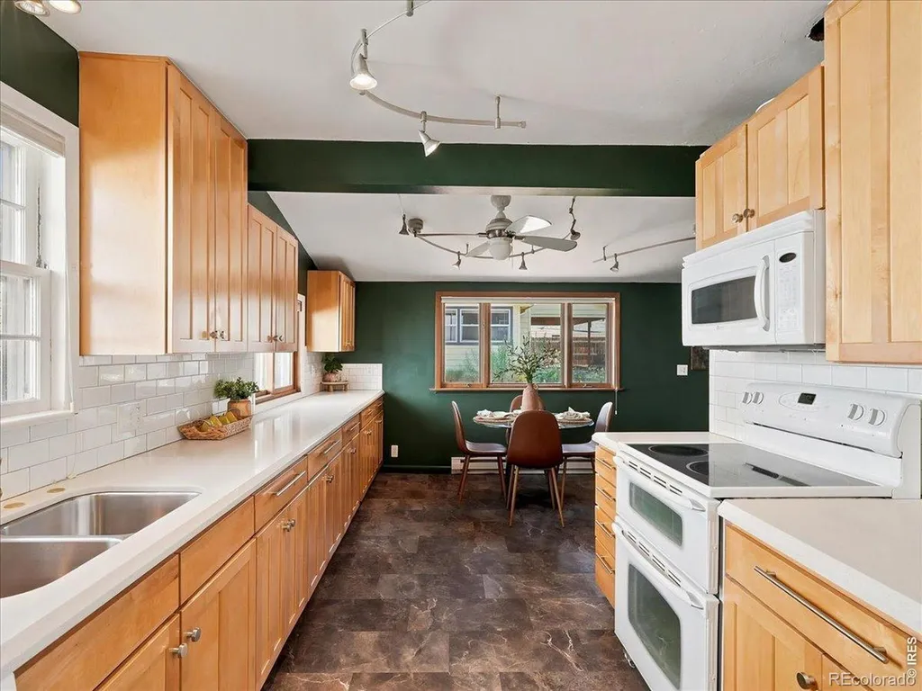 835 W 5th Street Loveland CO 80537