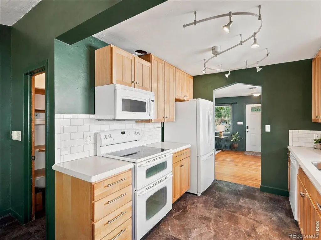 835 W 5th Street Loveland CO 80537