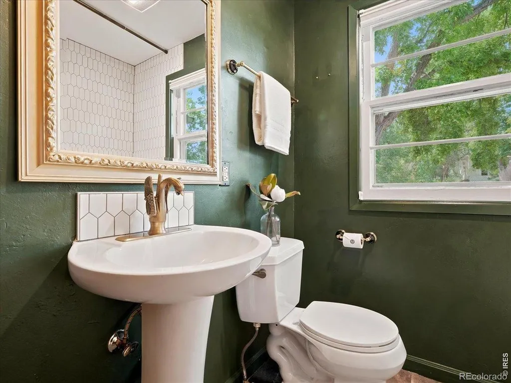 835 W 5th Street Loveland CO 80537
