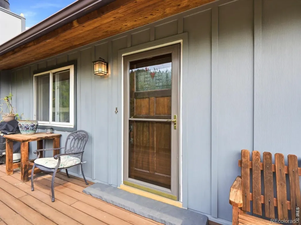 32307 Sylvan Road Golden CO 80403