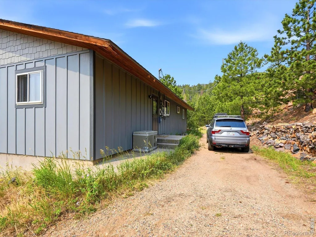 32307 Sylvan Road Golden CO 80403