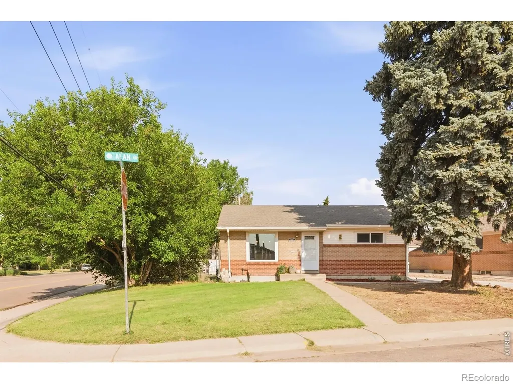 6801 Alan Drive Denver CO 80221