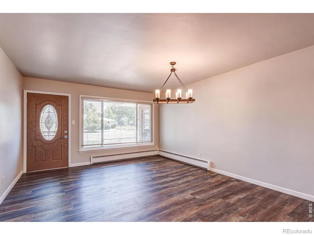 1827 Collyer Street Longmont CO 80501