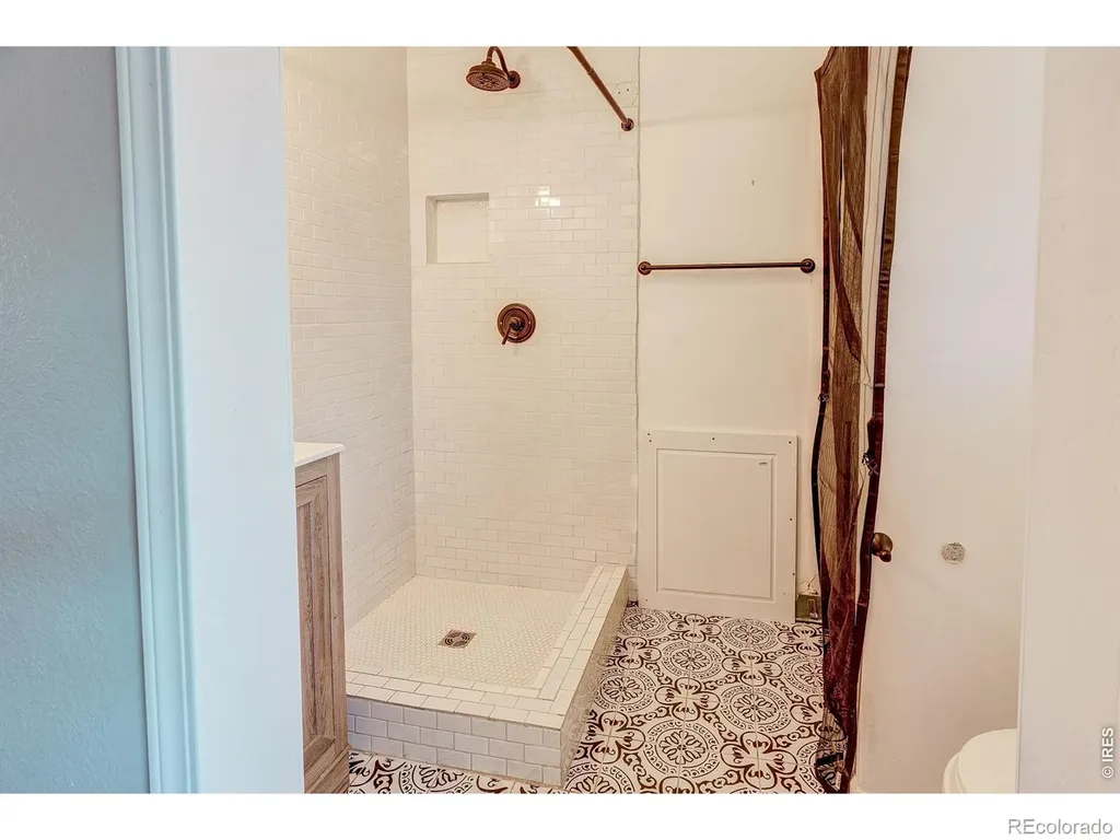 1827 Collyer Street Longmont CO 80501