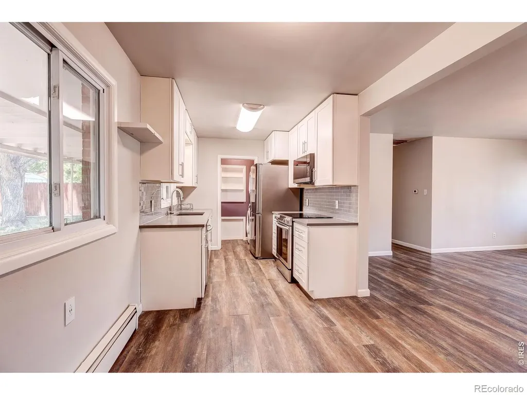 1827 Collyer Street Longmont CO 80501