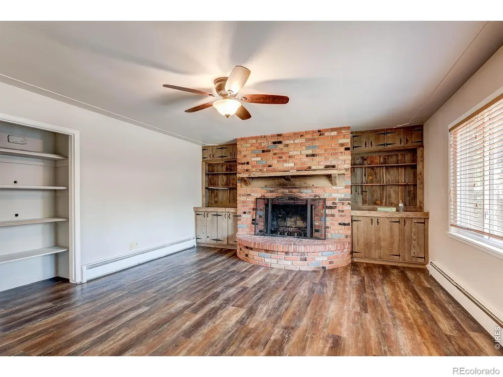 1827 Collyer Street Longmont CO 80501