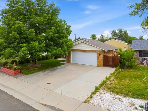 216 Chestnut Street Windsor CO 80550