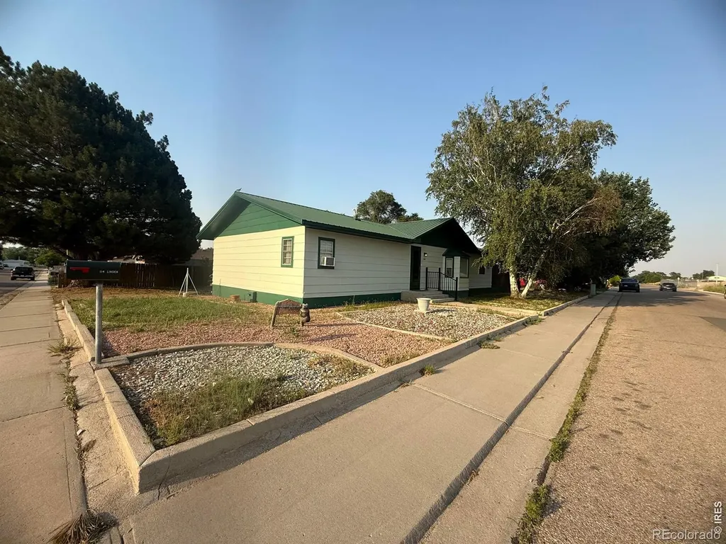 114 Linden Drive Log Lane Village CO 80705