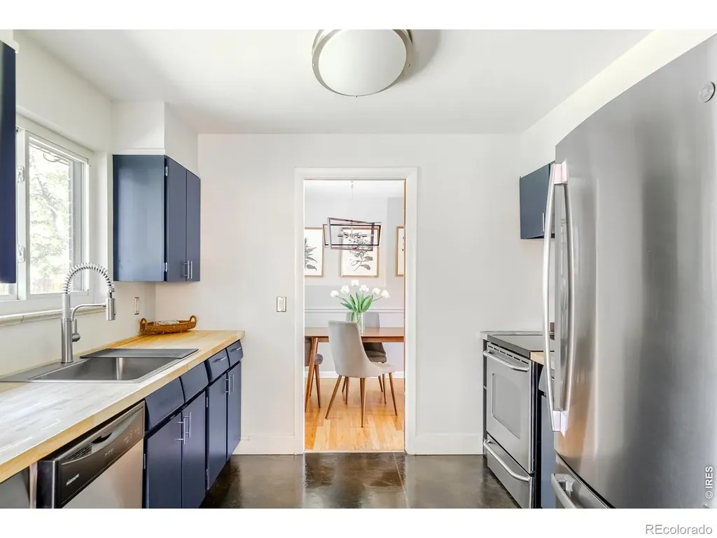 6067 Owens Street Arvada CO 80004