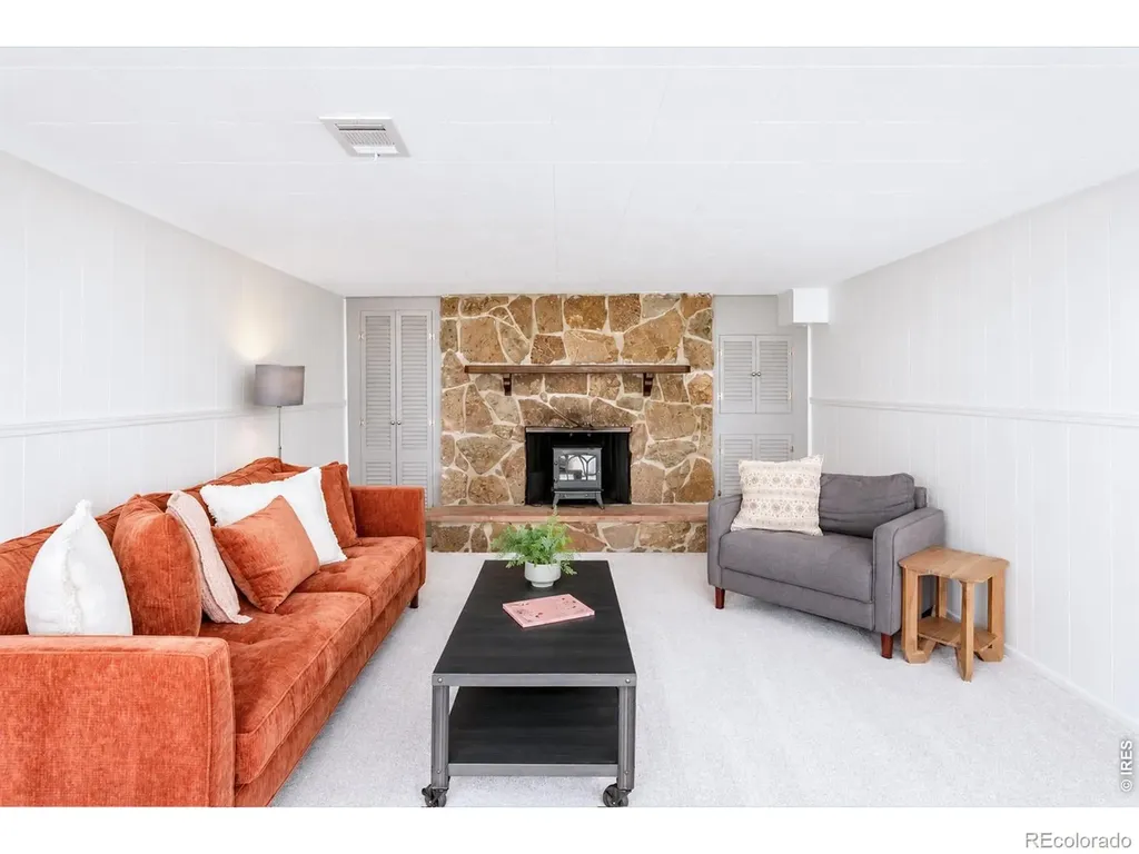 6067 Owens Street Arvada CO 80004