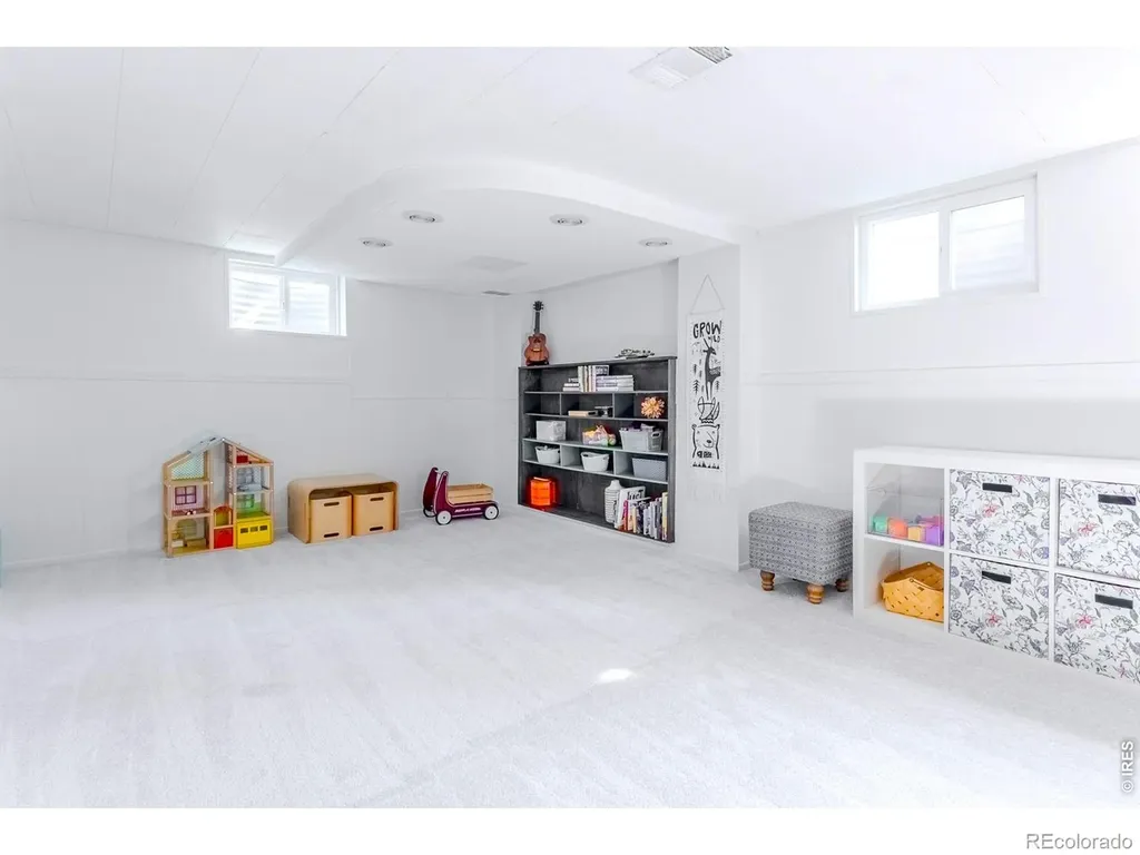 6067 Owens Street Arvada CO 80004
