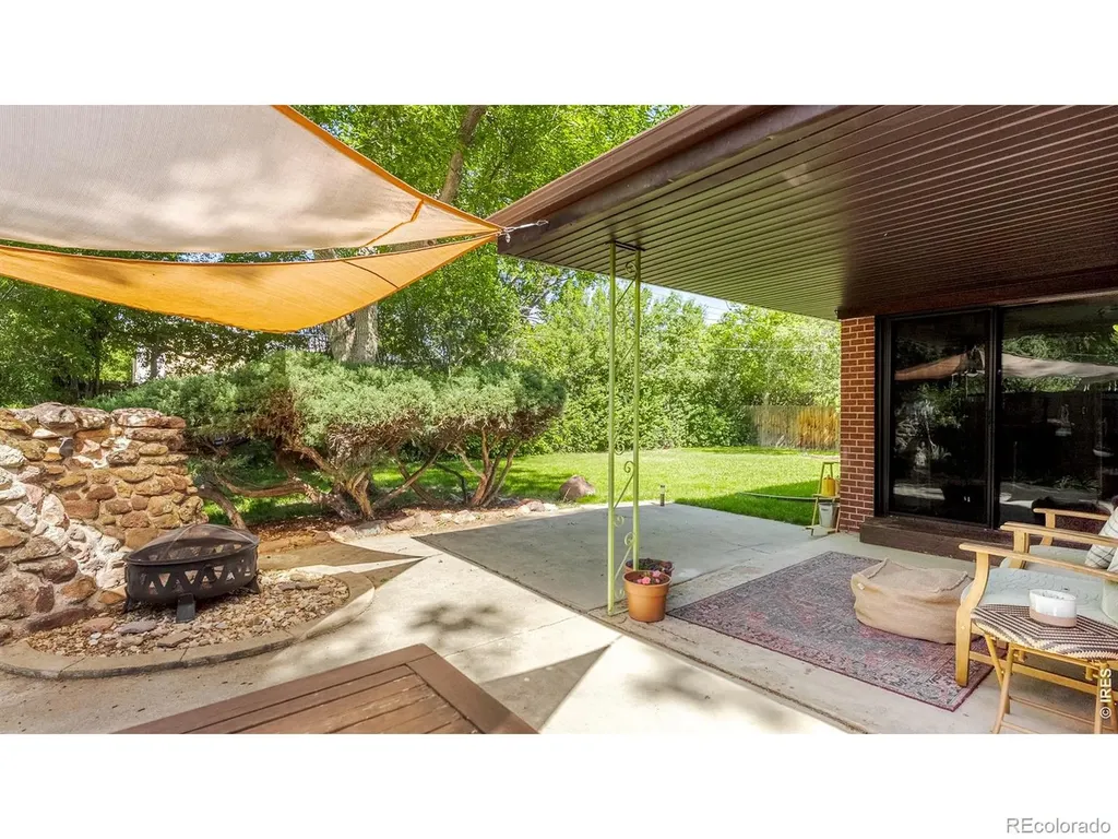 6067 Owens Street Arvada CO 80004