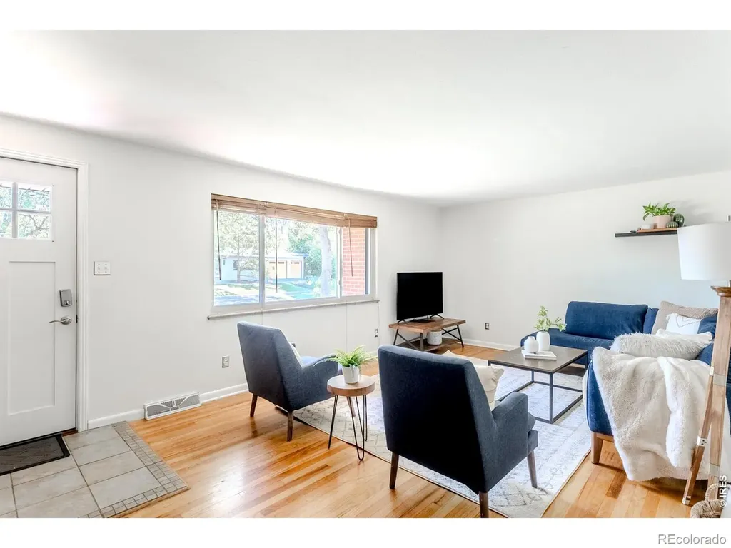 6067 Owens Street Arvada CO 80004