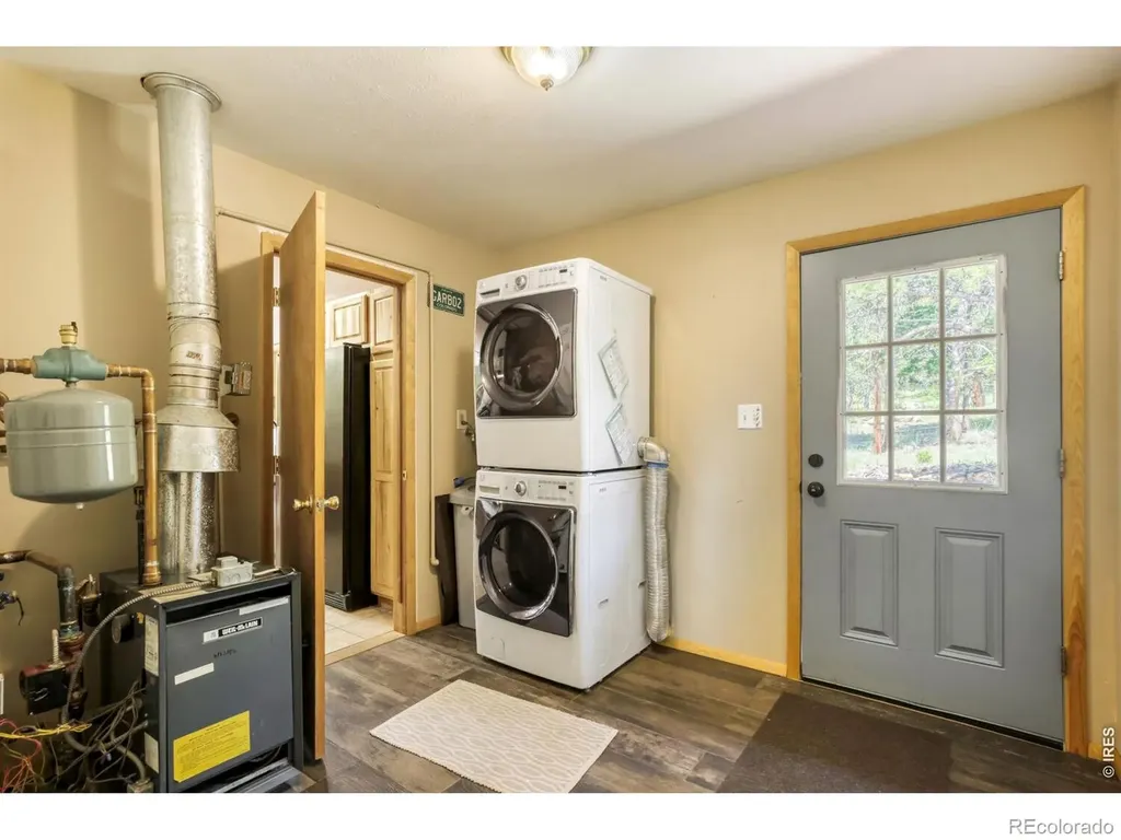 636 Ranch Road Ward CO 80481