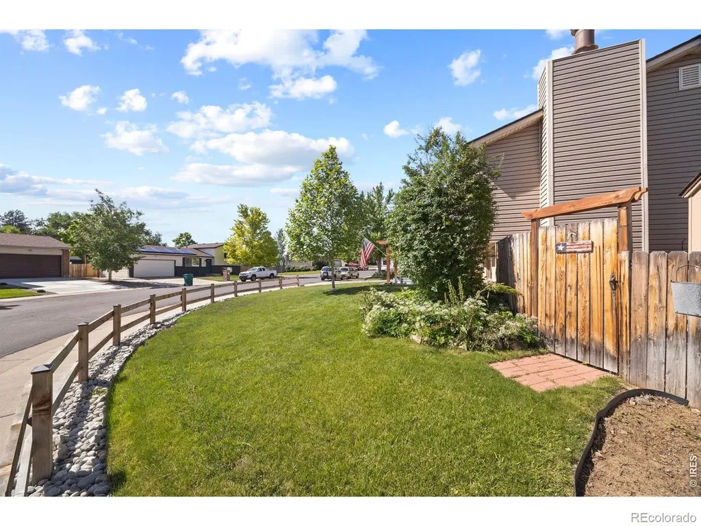 10429 Owens Circle Broomfield CO 80021
