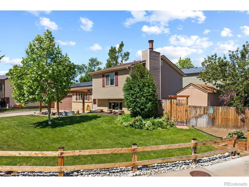 10429 Owens Circle Broomfield CO 80021