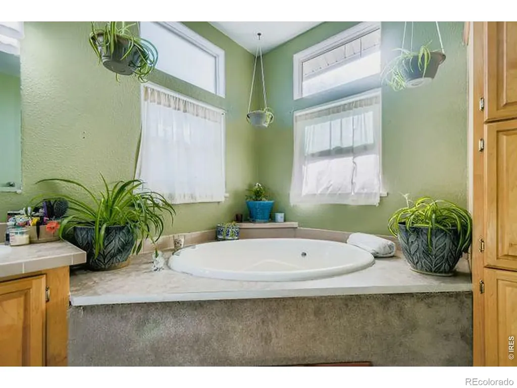 245 W Crawford Avenue Keenesburg CO 80643