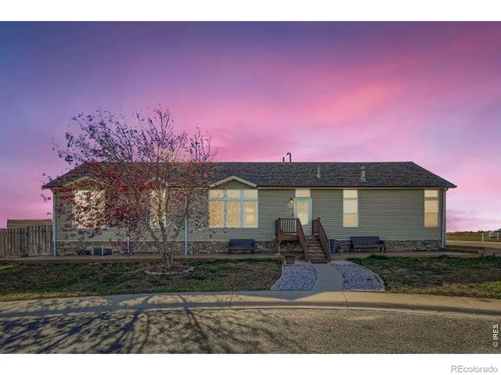 245 W Crawford Avenue Keenesburg CO 80643