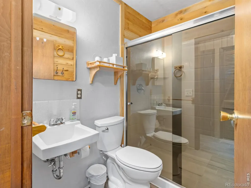 39 Hickory Drive Lyons CO 80540