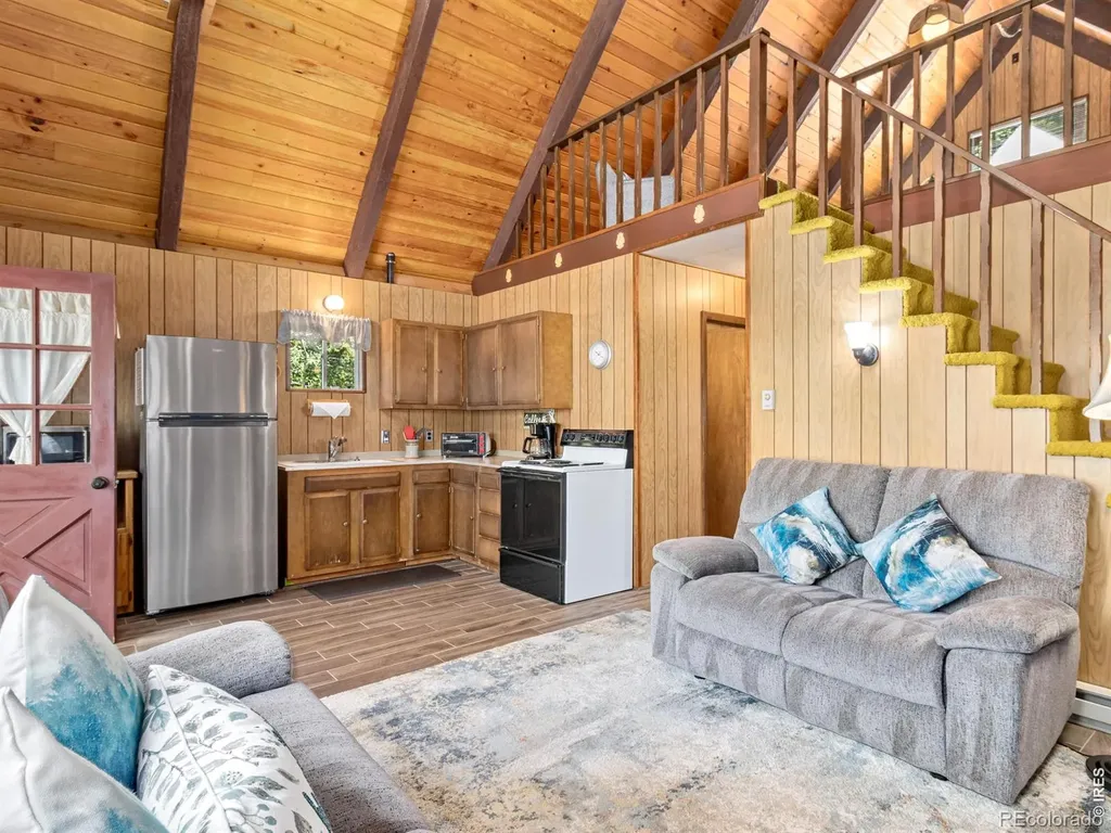 39 Hickory Drive Lyons CO 80540