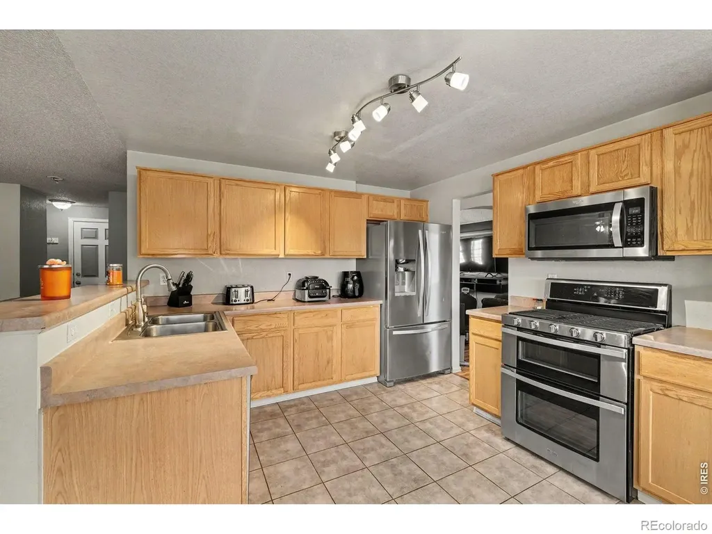 5427 Bobcat Street Frederick CO 80504