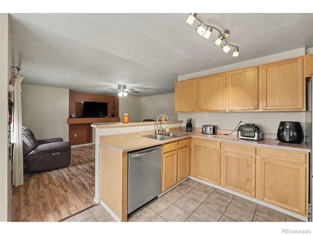 5427 Bobcat Street Frederick CO 80504