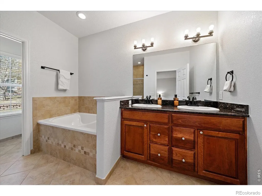 6737 W Yale Avenue Lakewood CO 80227