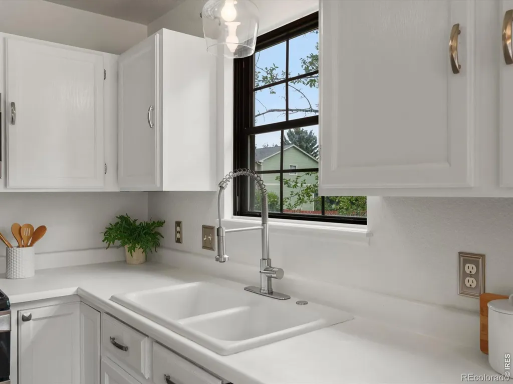 2301 N Shore Drive Longmont CO 80503