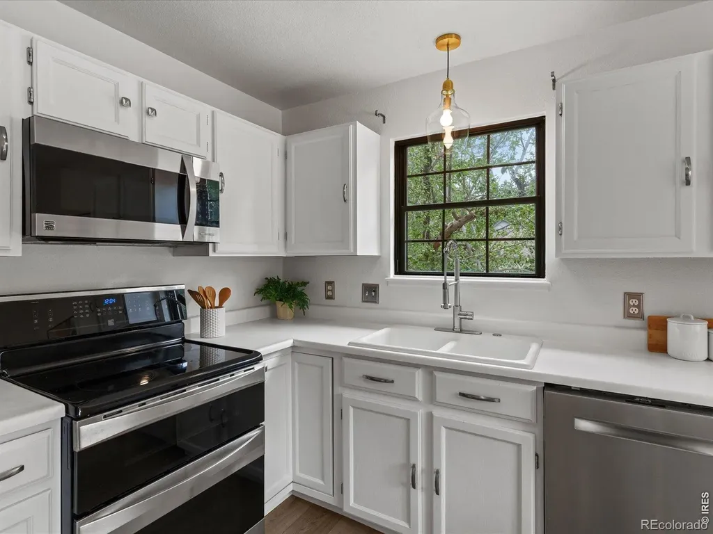 2301 N Shore Drive Longmont CO 80503
