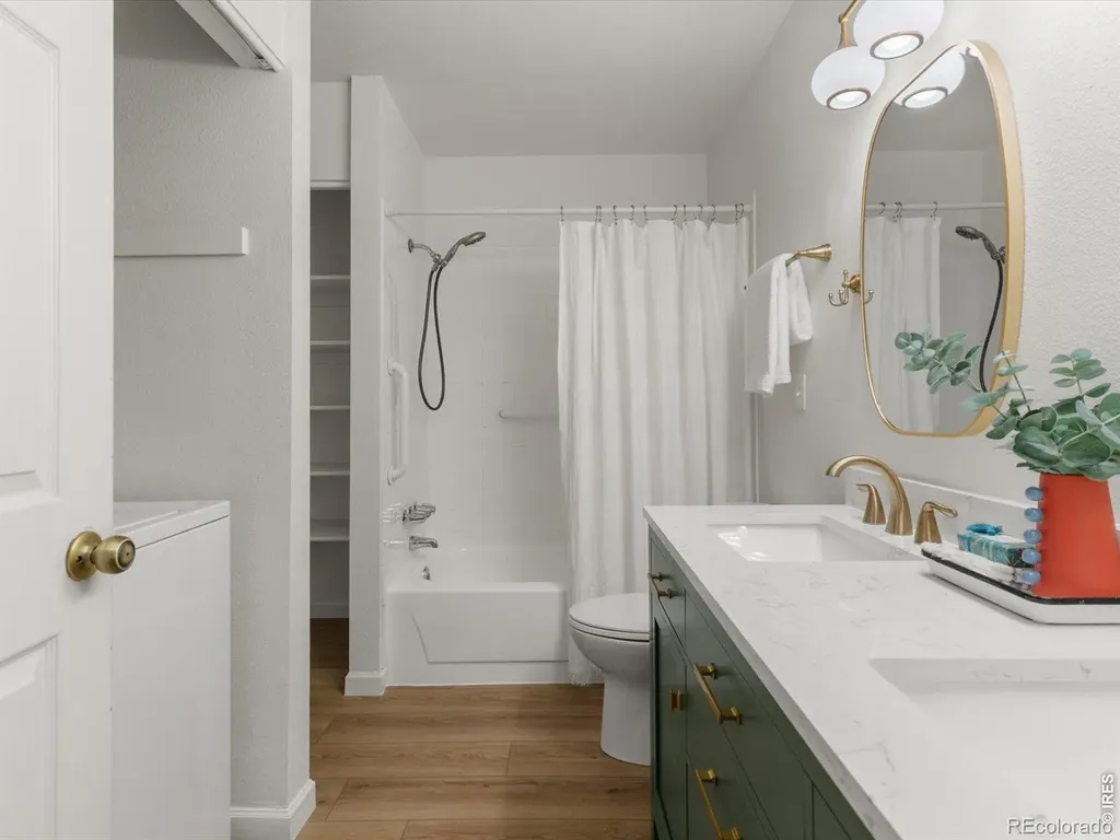 2301 N Shore Drive Longmont CO 80503