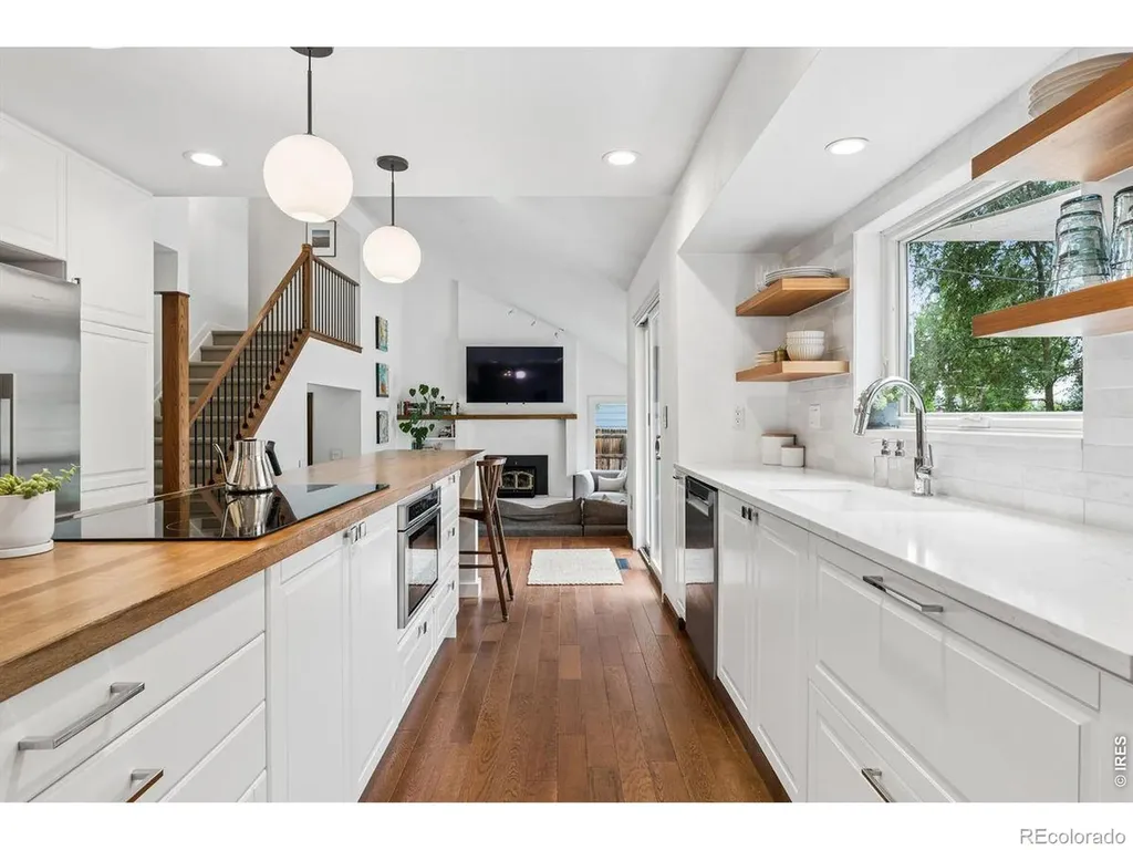 7314 Timothy Place Niwot CO 80503