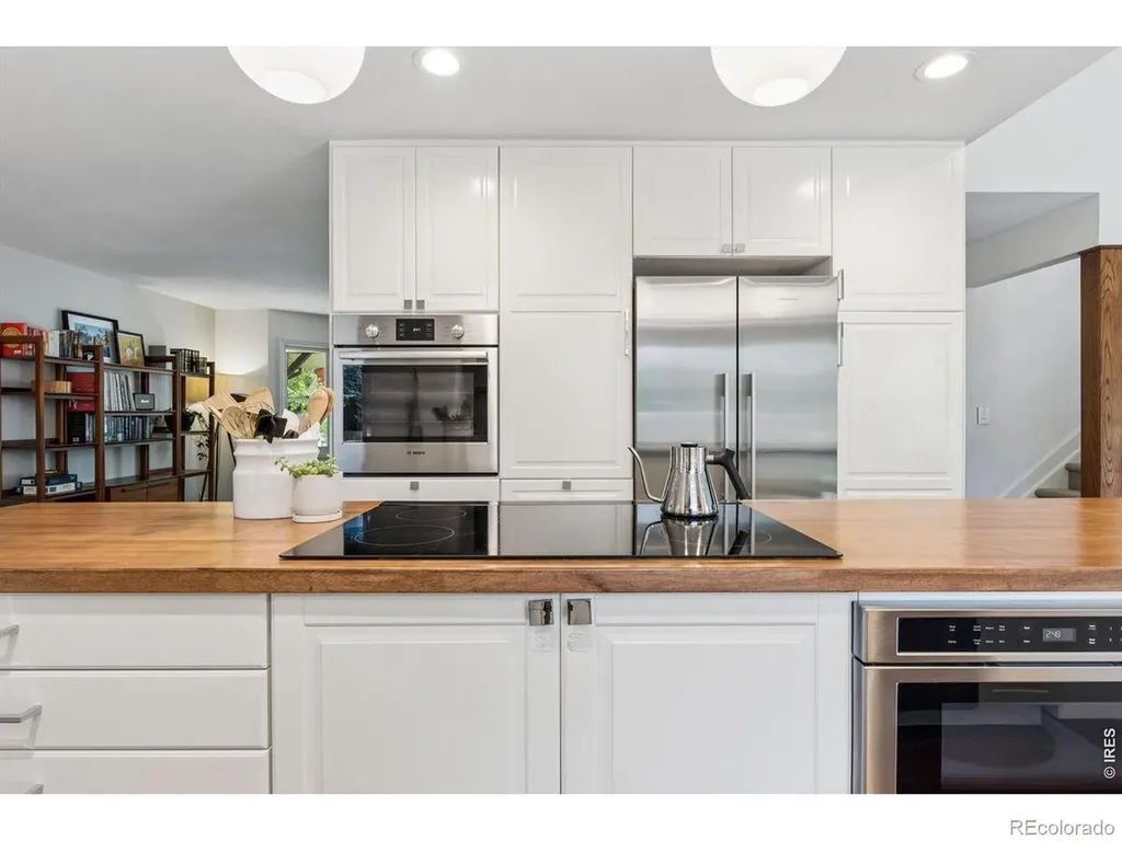 7314 Timothy Place Niwot CO 80503