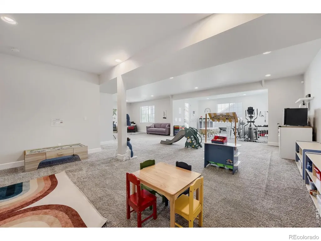 7170 S Uriah Street Aurora CO 80016