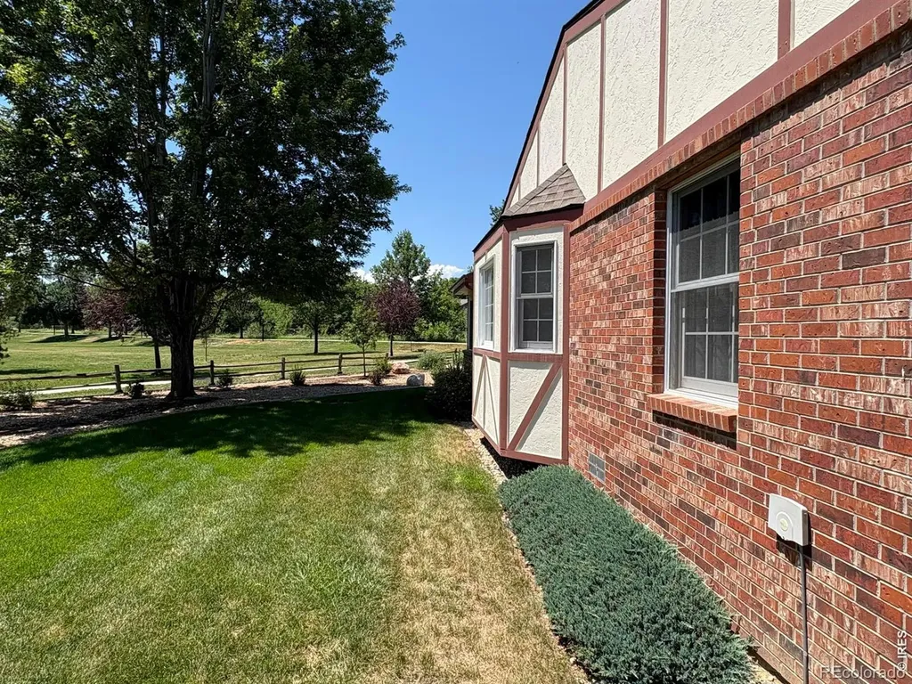 2627 Elmhurst Circle Longmont CO 80503