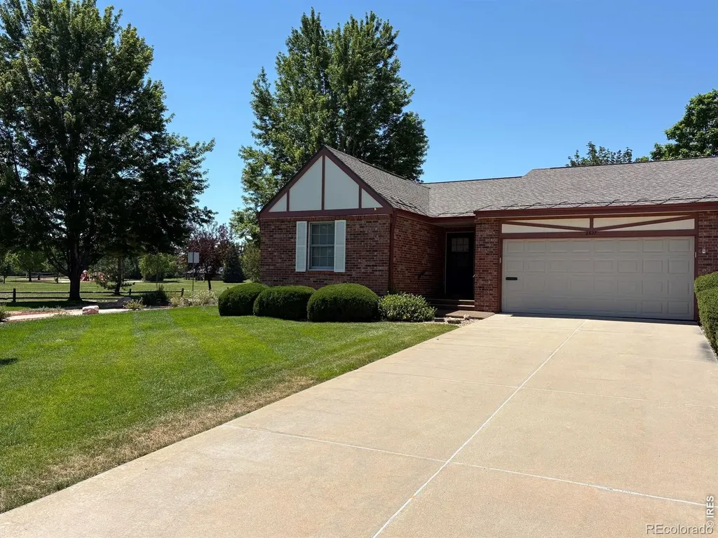 2627 Elmhurst Circle Longmont CO 80503