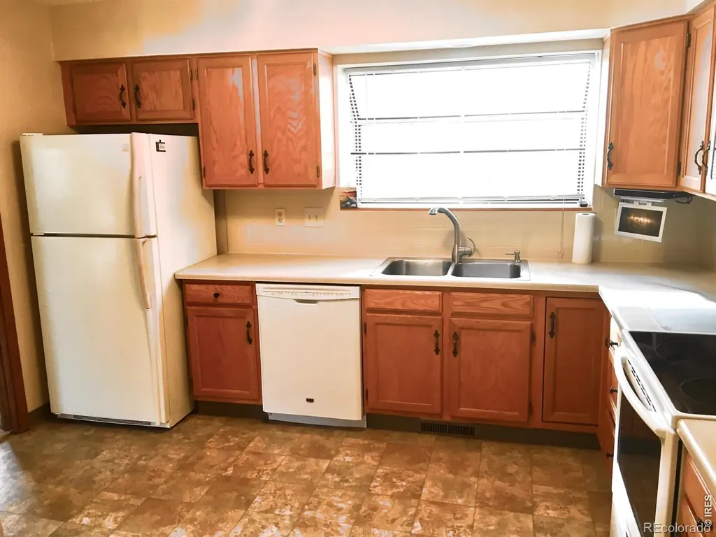 2627 Elmhurst Circle Longmont CO 80503
