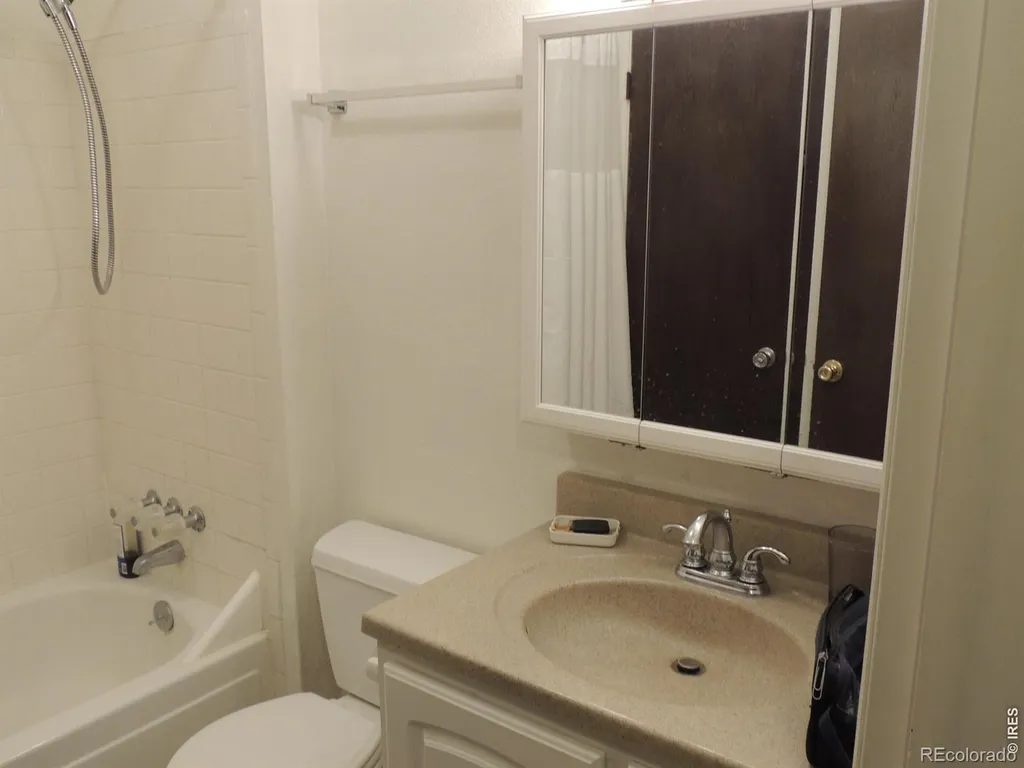 5240 S Pagosa Way Centennial CO 80015