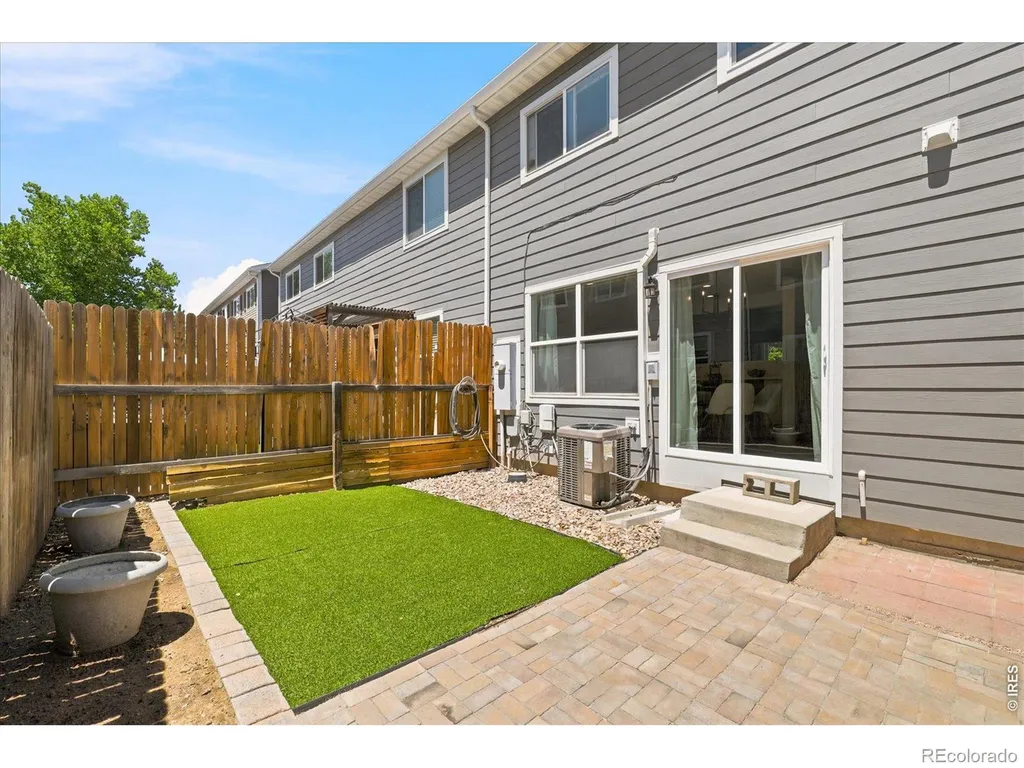 2282 E 111th Drive Northglenn CO 80233