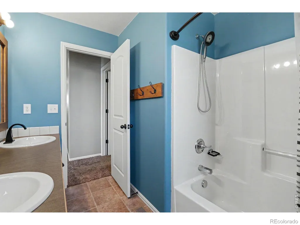 218 Sycamore Avenue Johnstown CO 80534